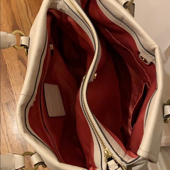 Cream COACH satchel with handles and strap - Picture 4 of 8